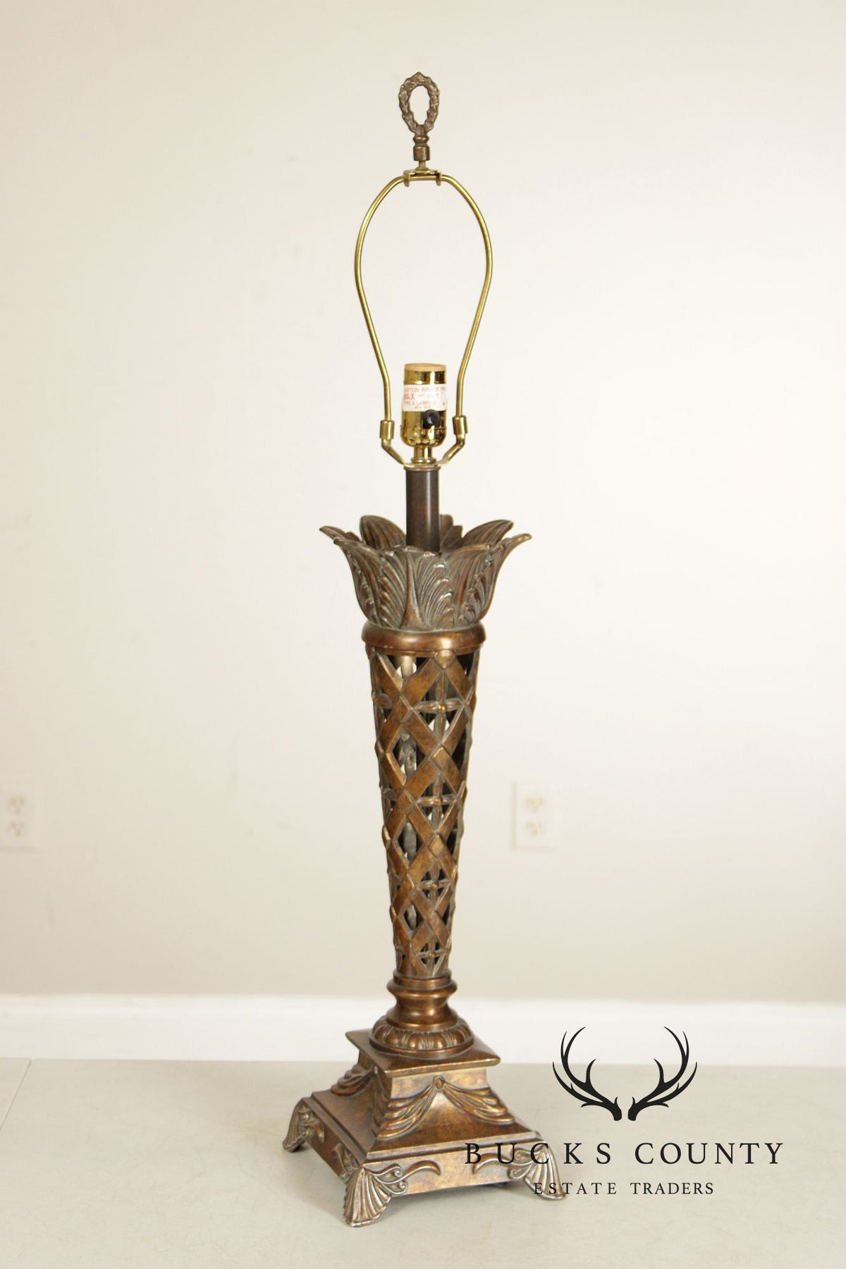 Stiffel 'Ellie' Torch Style Table Lamp