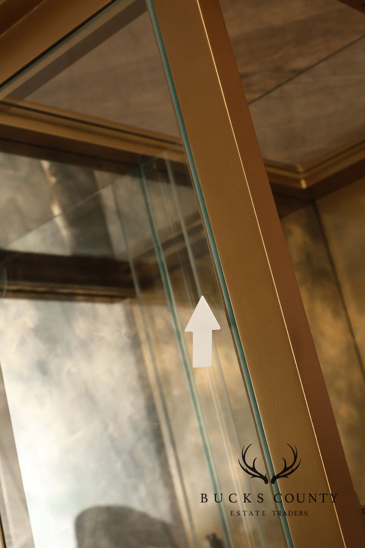 Mastercraft Mid Century Modern Brass And Glass Display Cabinet