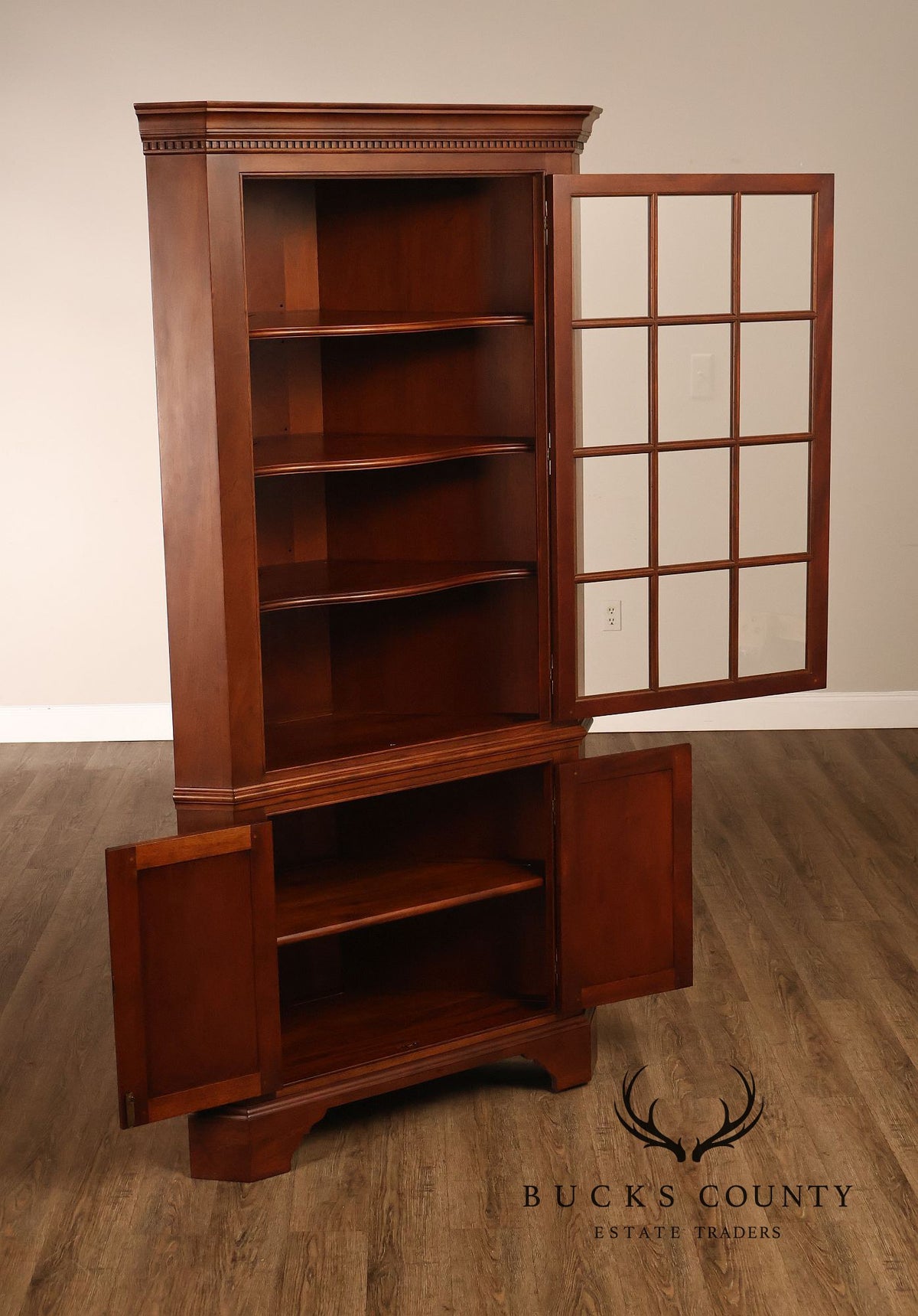 Stickley Traditional Newport Mahogany Lighted Corner Cabinet