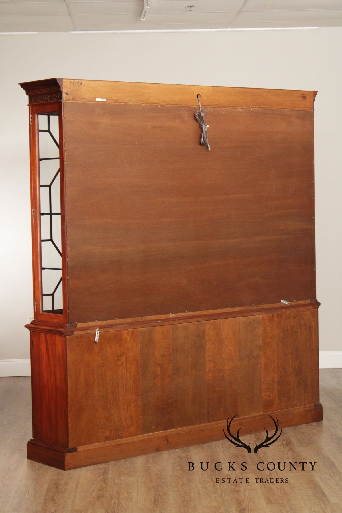 Stickley Georgian Style Mahogany Breakfront China Cabinet