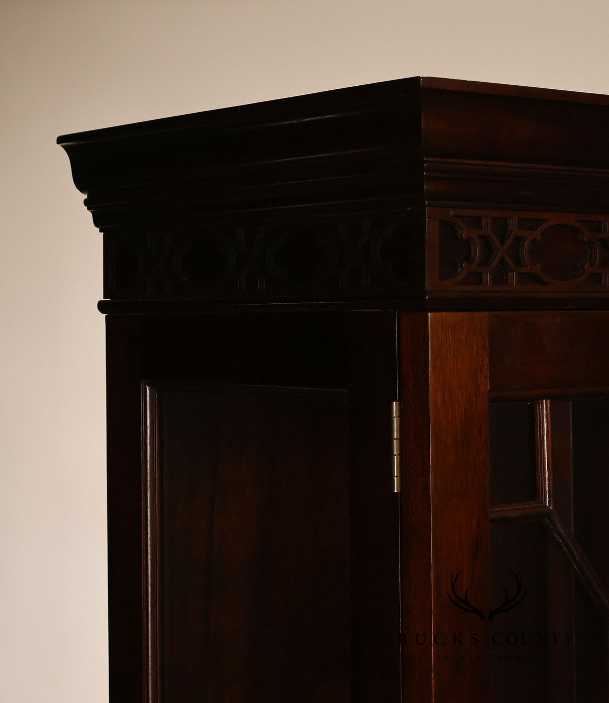 Stickley Georgian Style Mahogany Breakfront China Cabinet