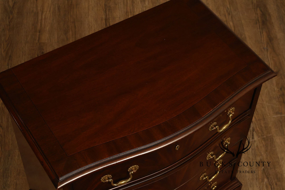 Drexel Heritage Heritage Georgian Style Mahogany Pair Of Chest Nightstands