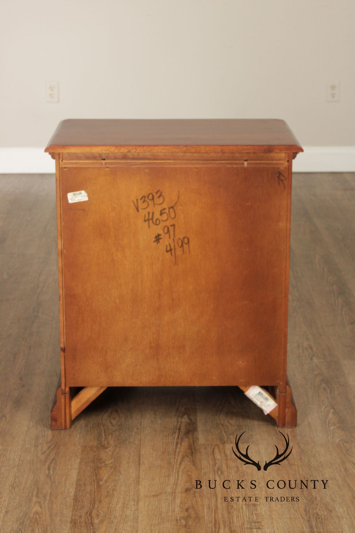 Keller Pair Of Solid Cherry Traditional Nightstands With Pull Out Trays