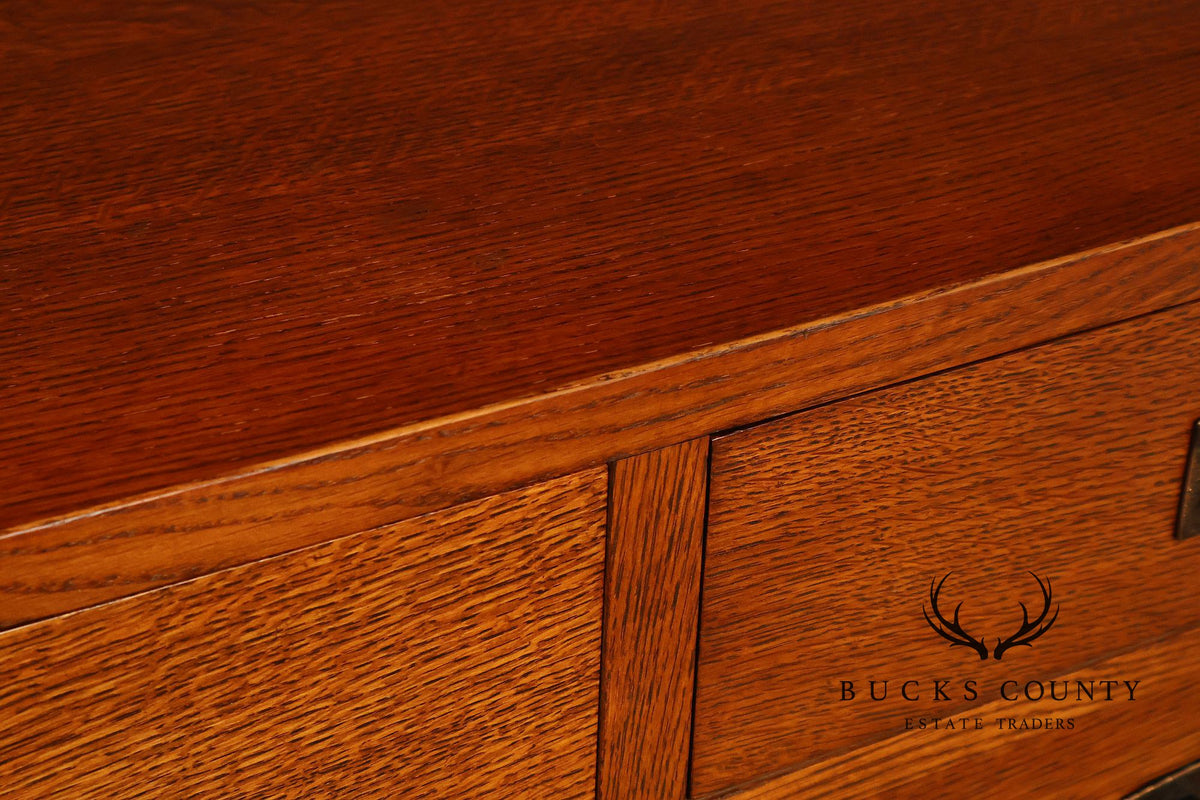 Stickley Mission Collection Oak Eight-Drawer Chest