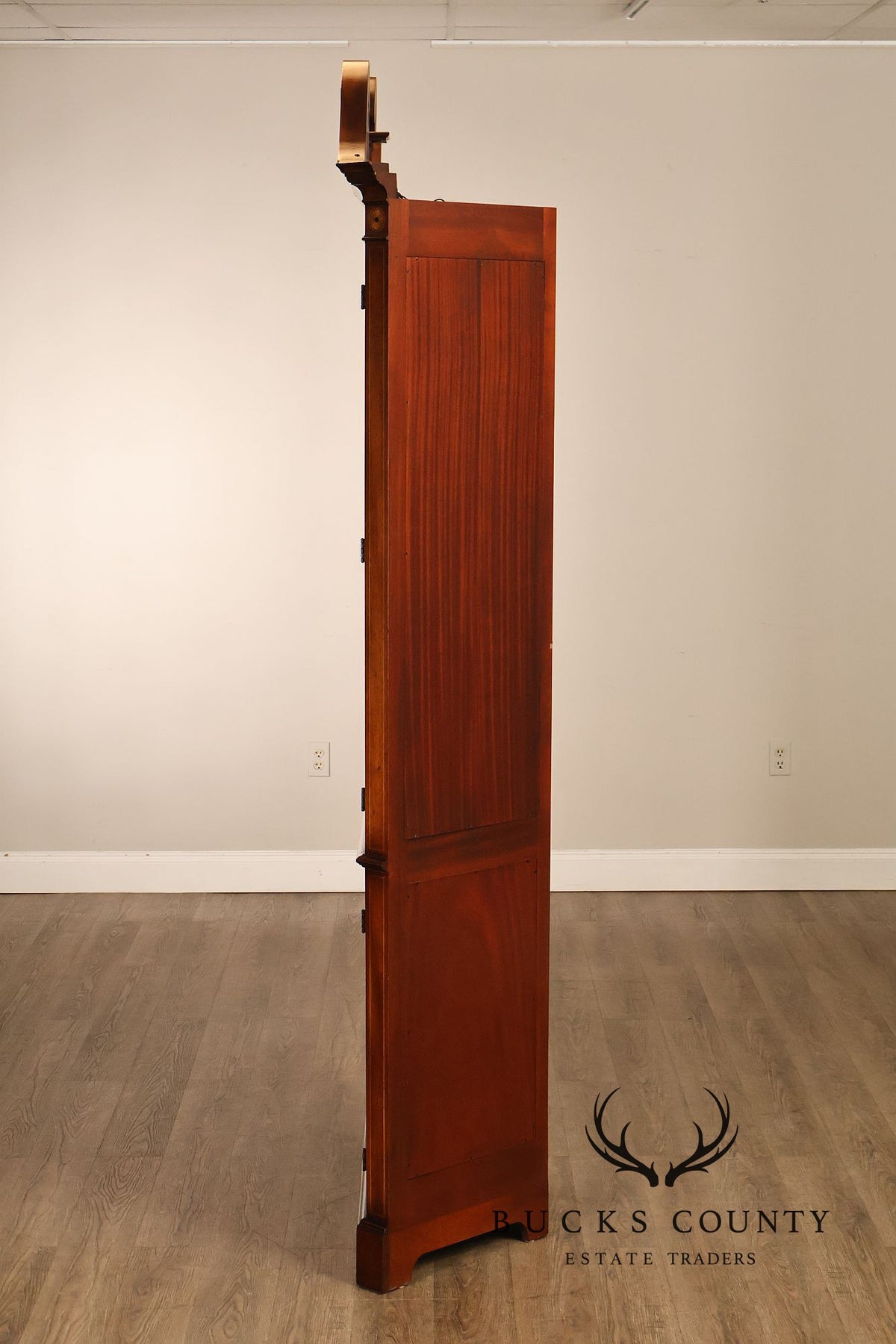 Georgian Style Lighted Mahogany Corner Cabinet