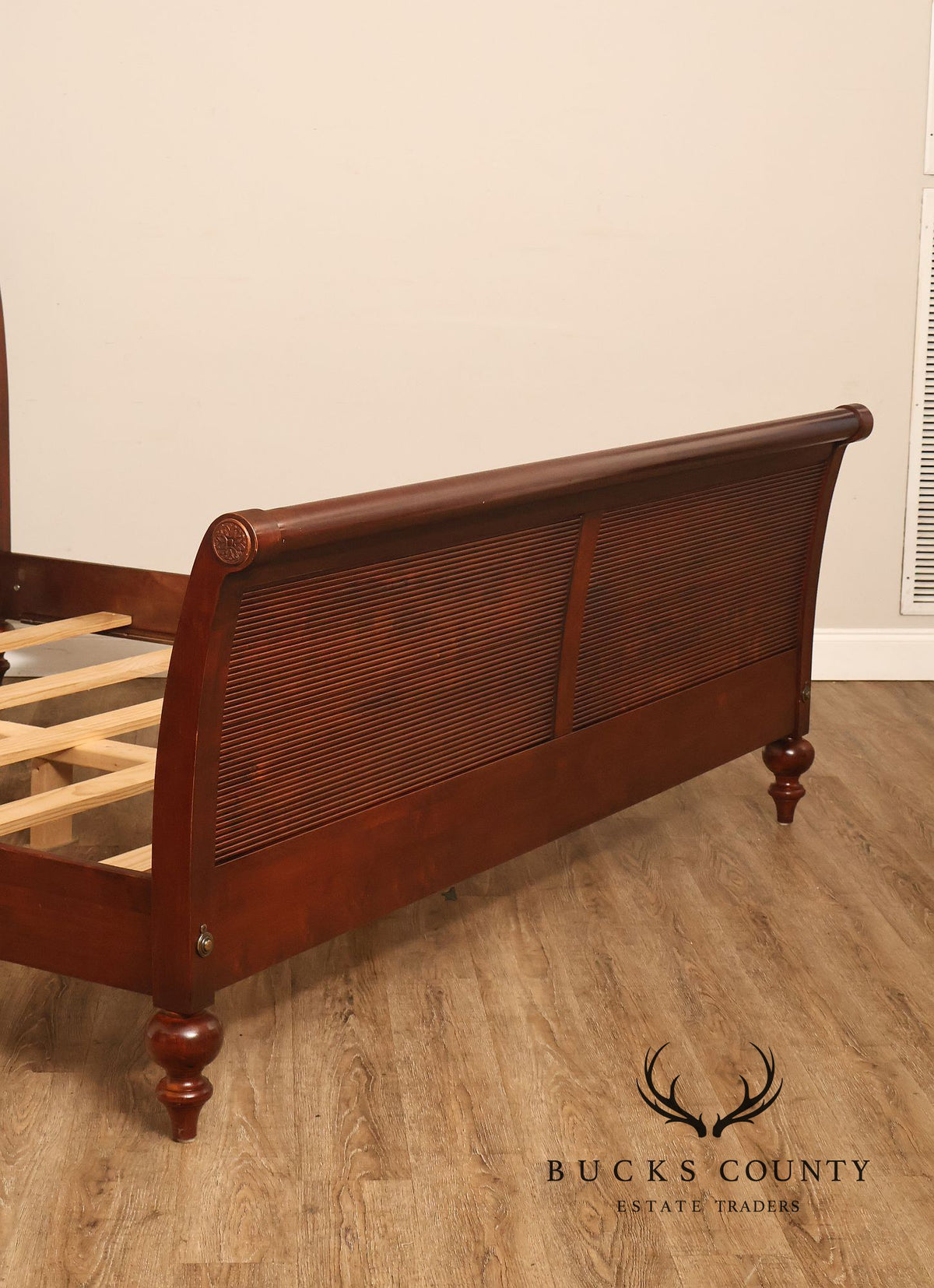Ethan Allen 'British Classics' King Sleigh bed