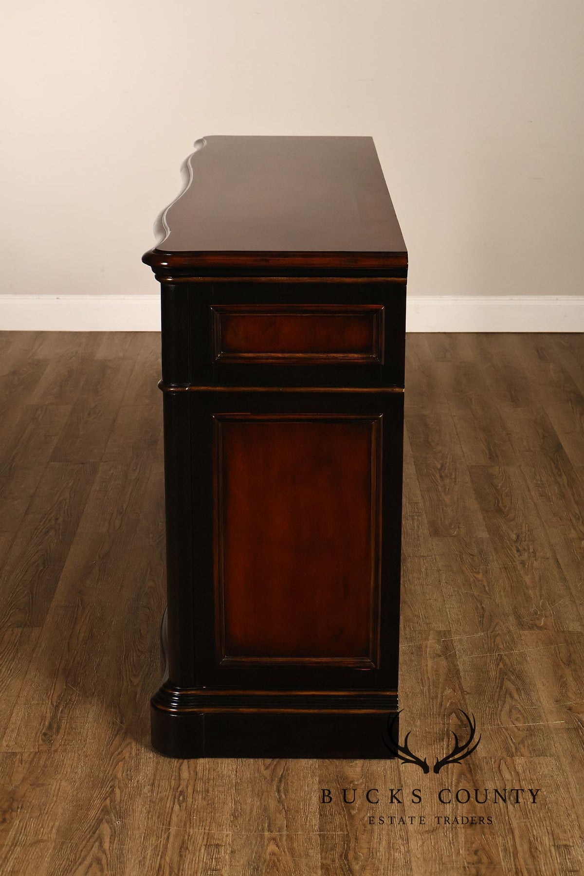 Hooker Furniture 'Preston Ridge' Chest of Drawers