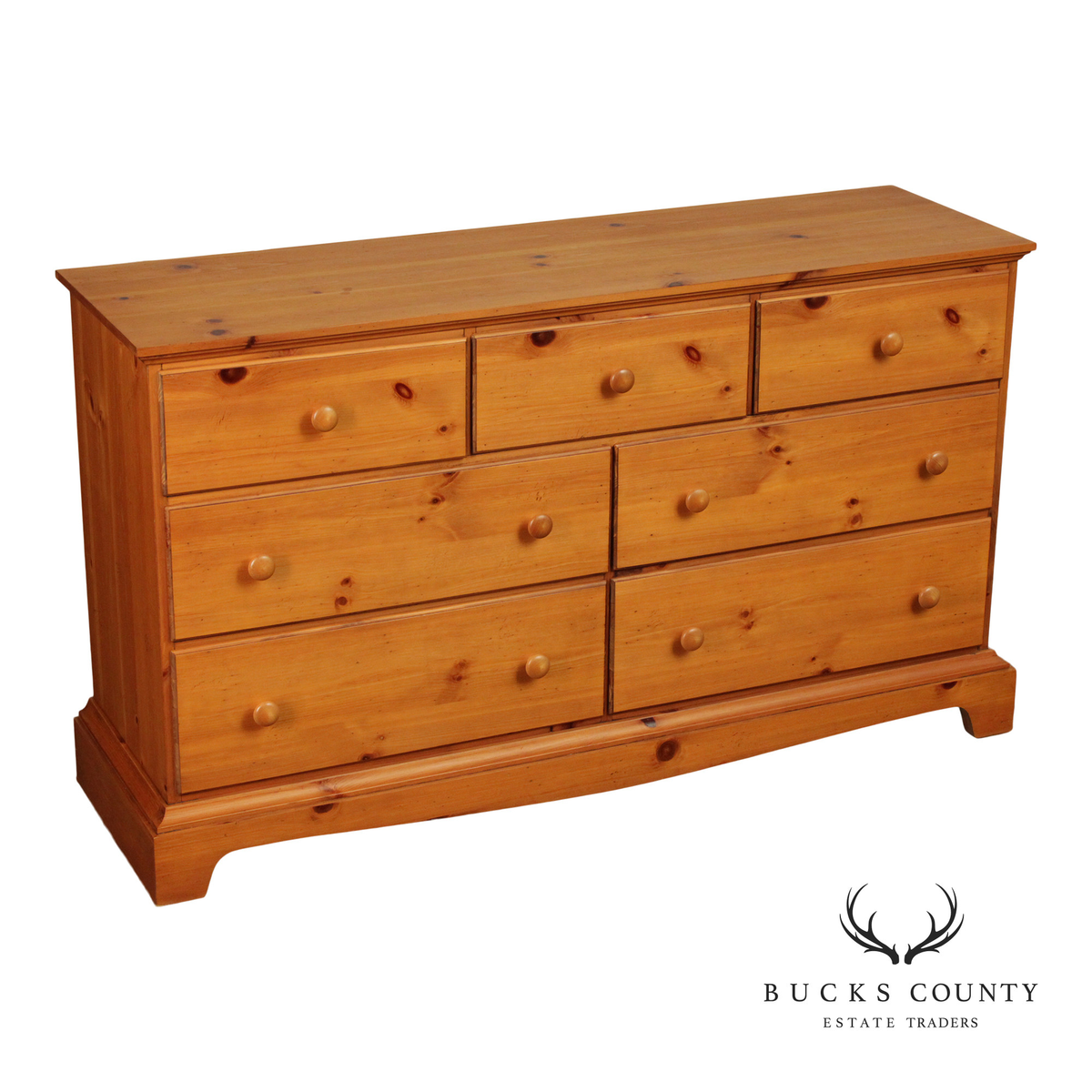 Lane 'The America Collection' Pine Dresser