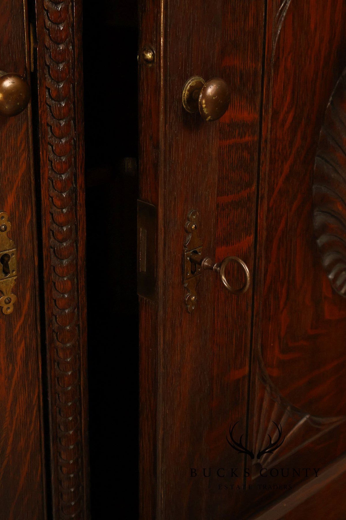 Antique RJ Horner Style Victorian Carved Oak Corner Cabinet