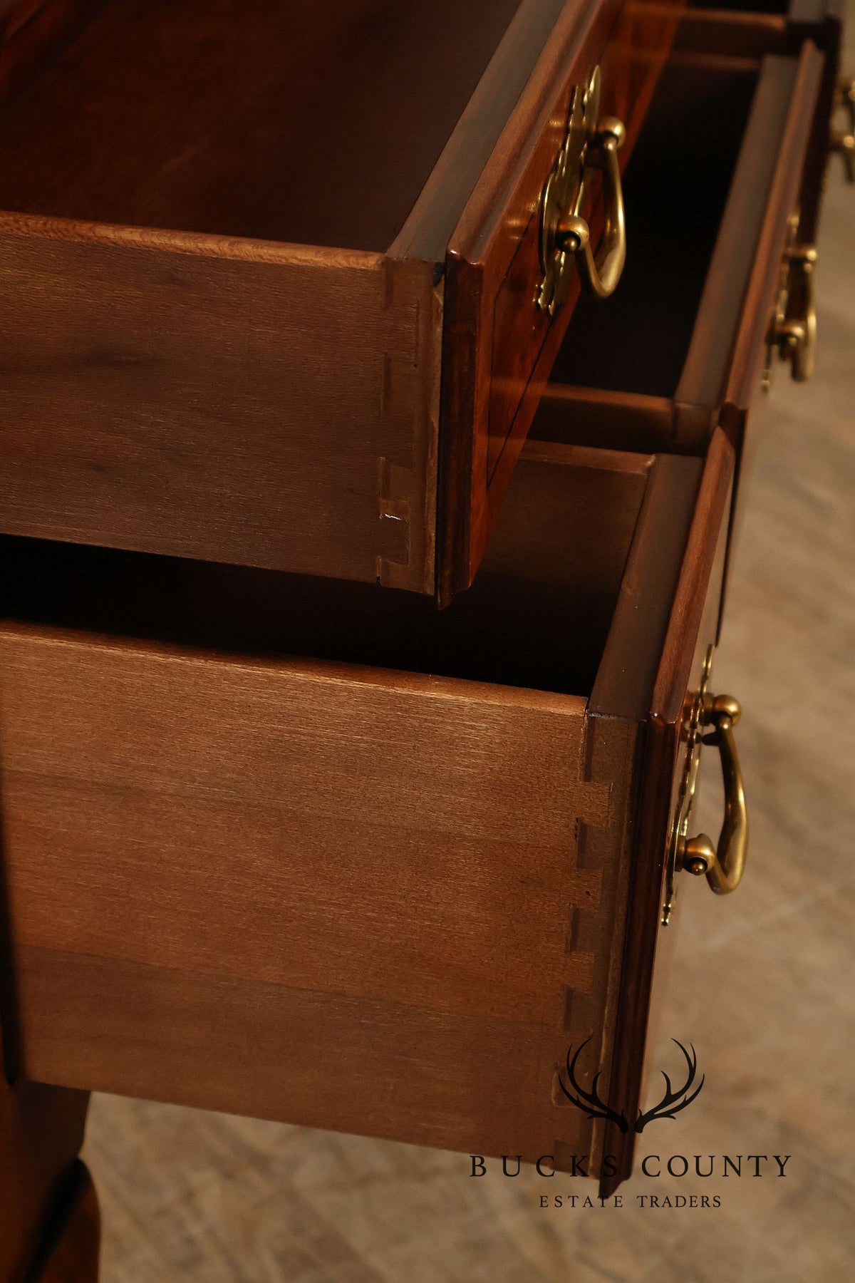 Henredon Georgian Style Burlwood Lowboy