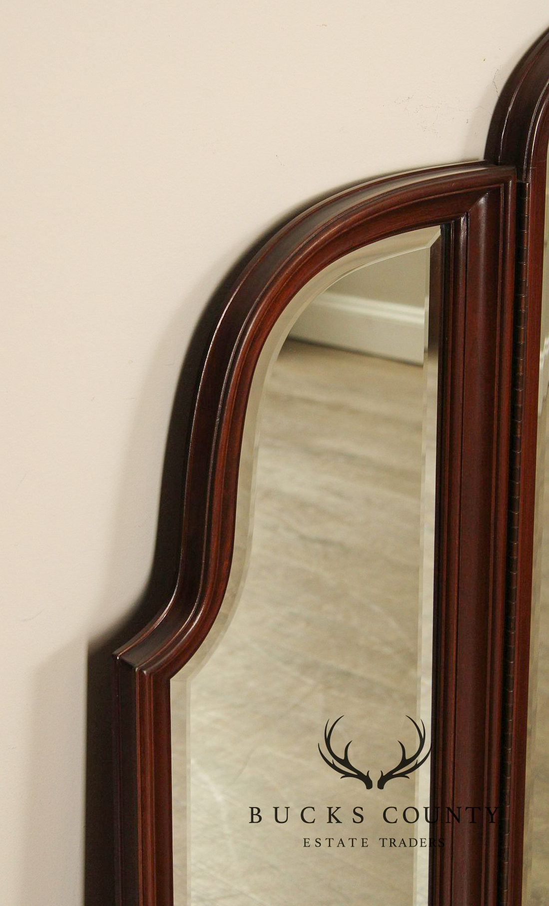 Ethan Allen 'Georgian Court' Cherry Tri-Fold Dresser Mirror