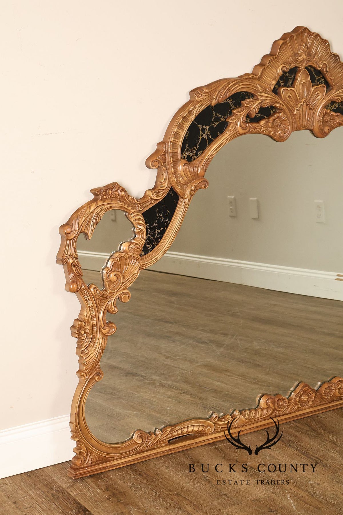 Union City Mirror & Table Co. Baroque Style Giltwood Mirror