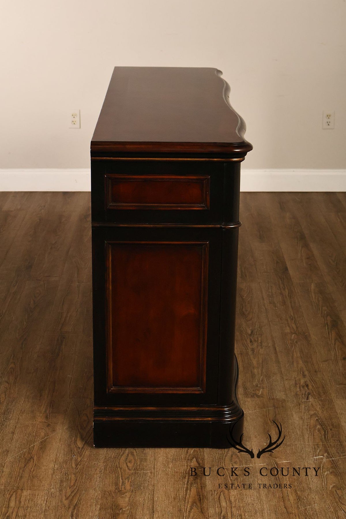 Hooker Furniture 'Preston Ridge' Chest of Drawers