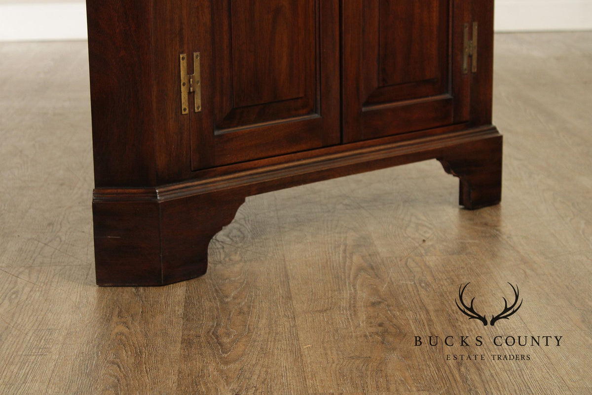 Henkel Harris Virginia Galleries Mahogany Corner Cabinet