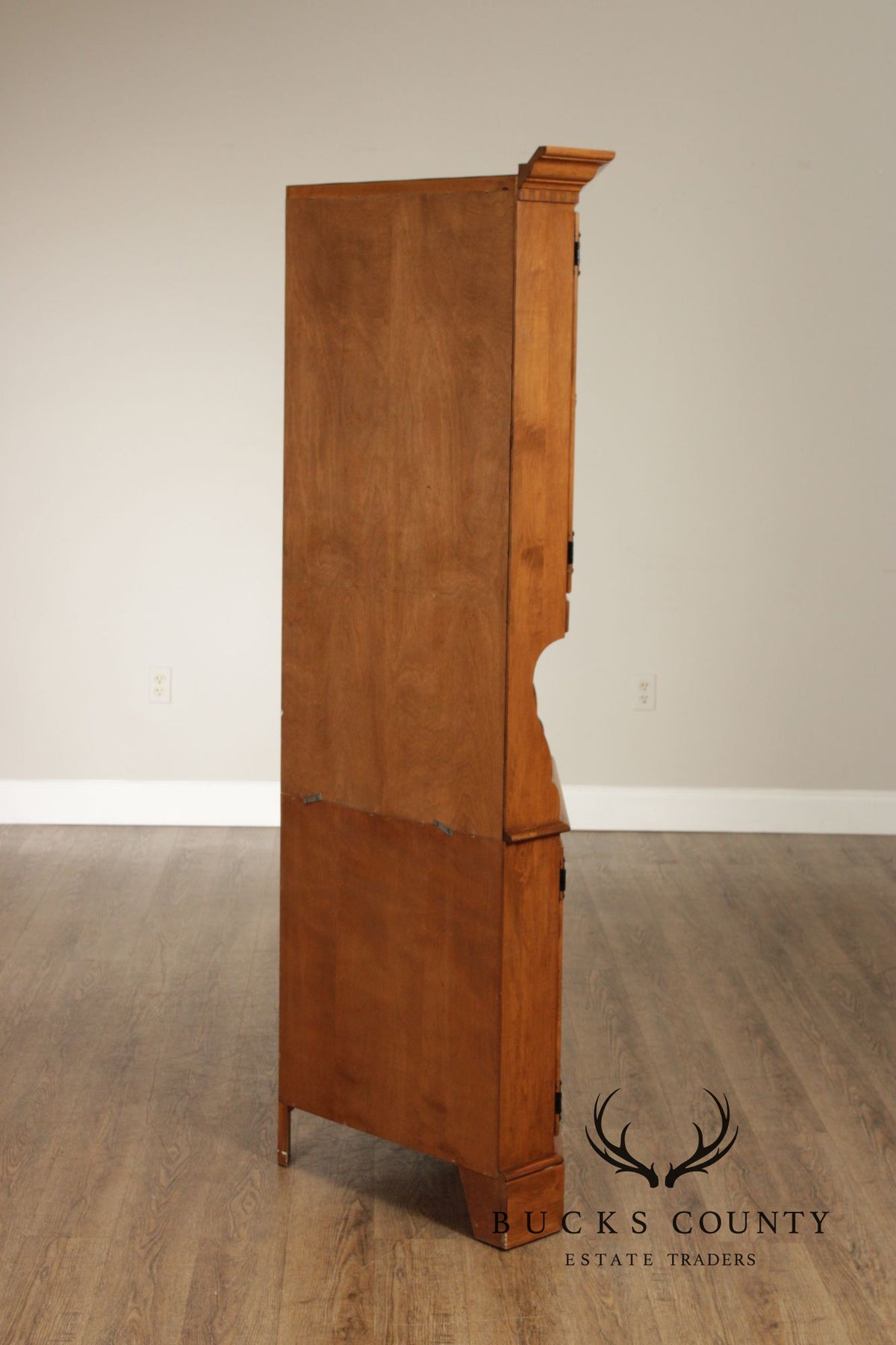 Ethan Allen Heirloom Maple Corner Cabinet
