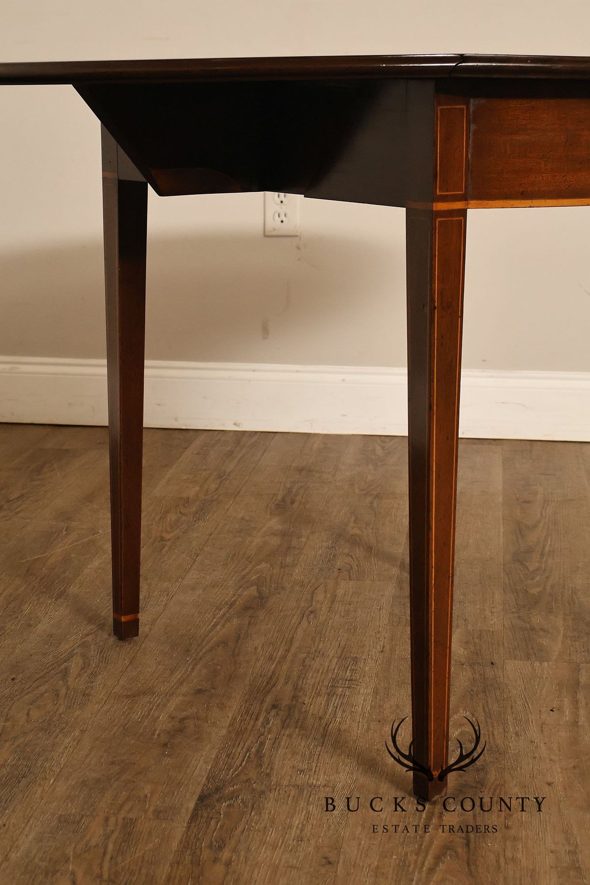 Kittinger Colonial Williamsburg Mahogany Pembroke Table