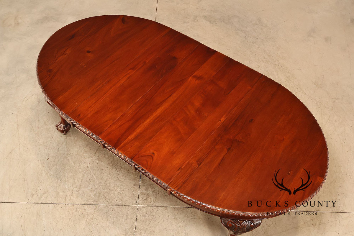 Antique Chippendale Style Mahogany Extendable Oval Dining Table
