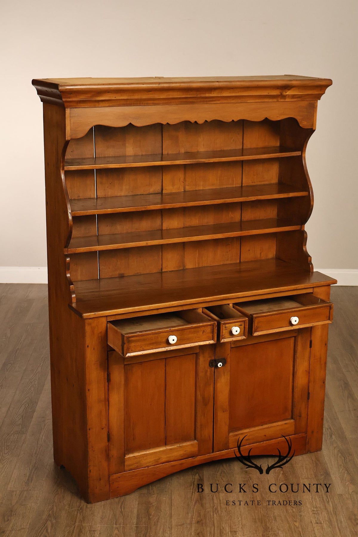 Antique American Country Step-Back Hutch Cupboard With Open Shelves