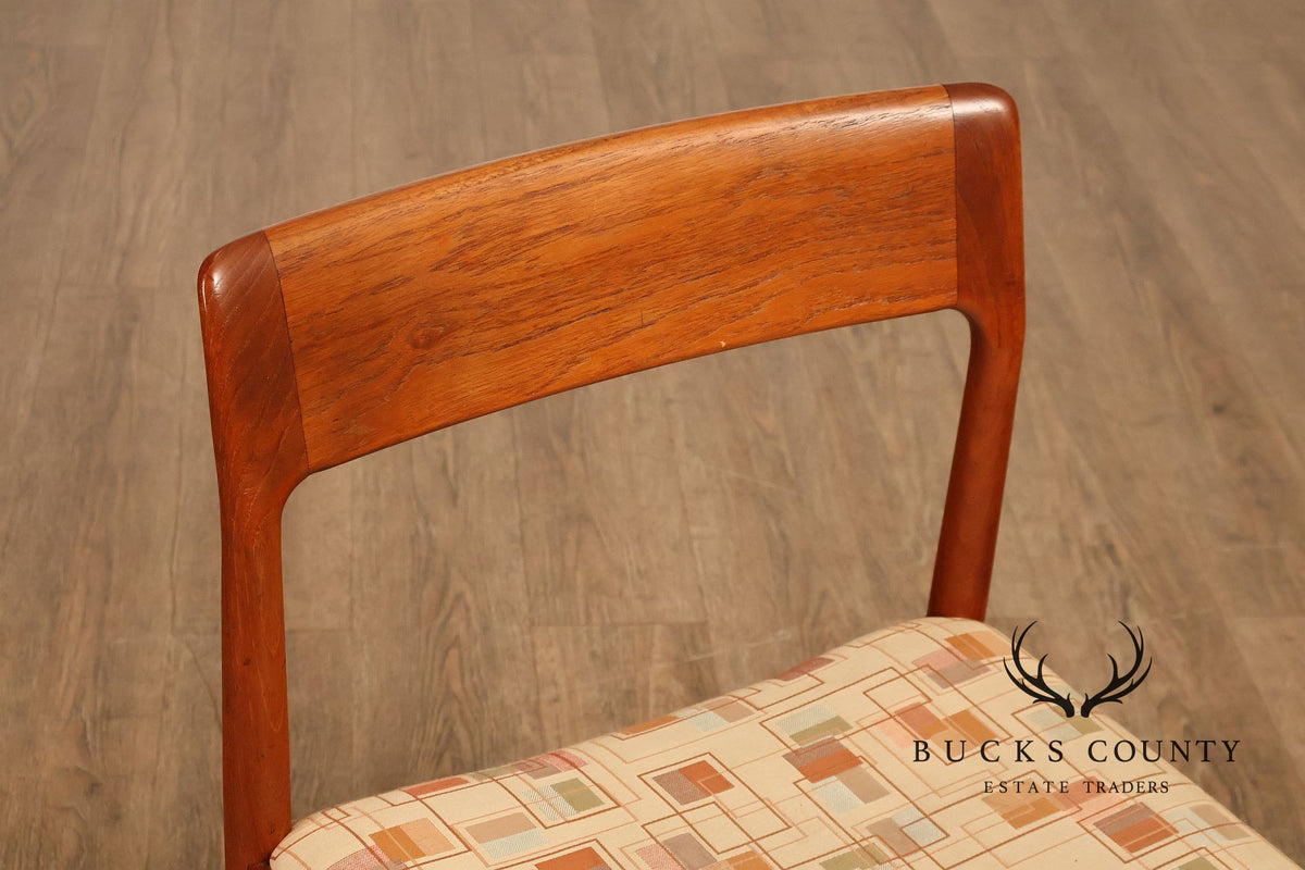 Danish Modern Set Of Eight Compatible Teak Dining Chairs
