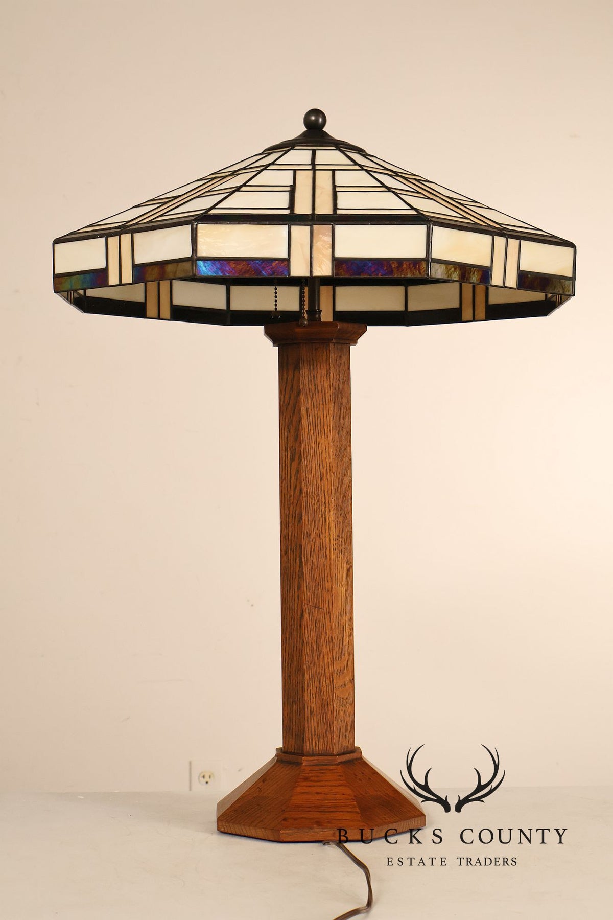 Stickley Mission Collection Table Lamp With Leaded Glass Shade