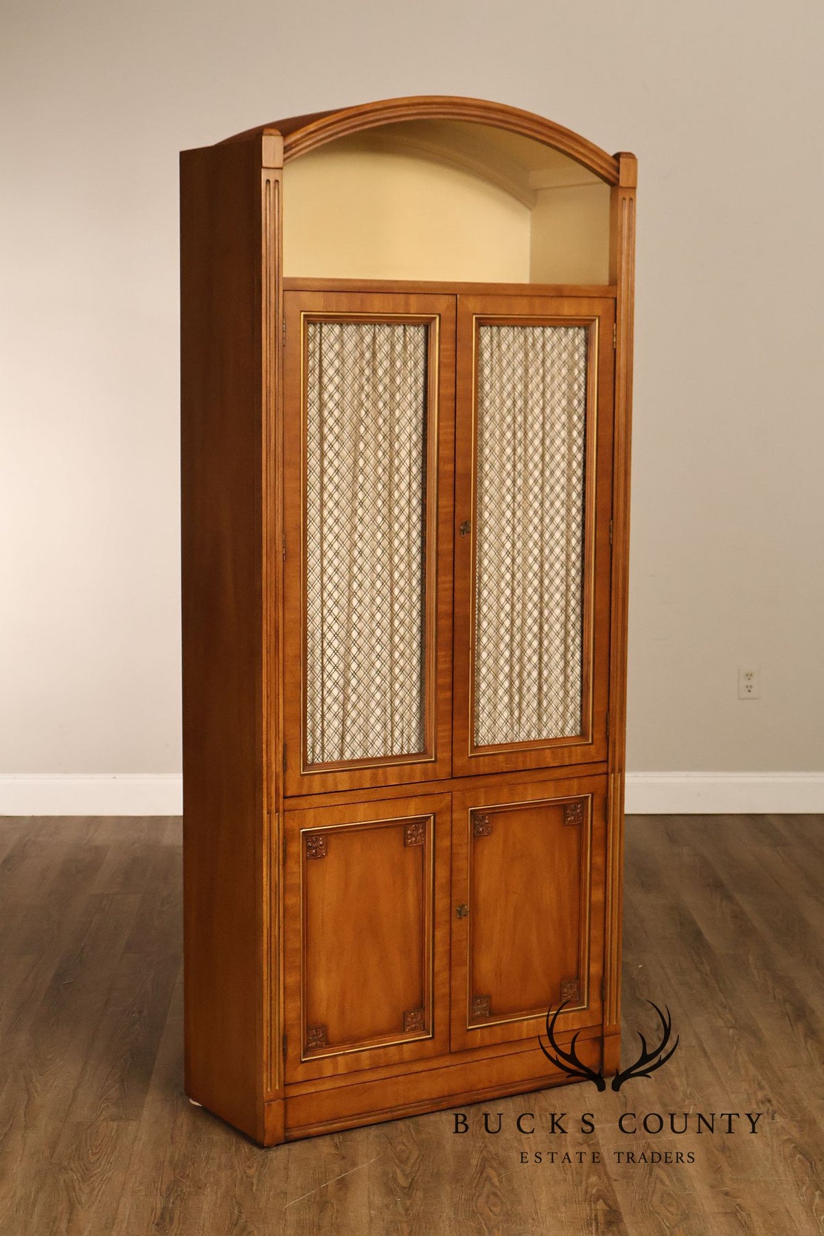Henredon Vintage Pair Of Walnut Louis XVI Style Bookcases
