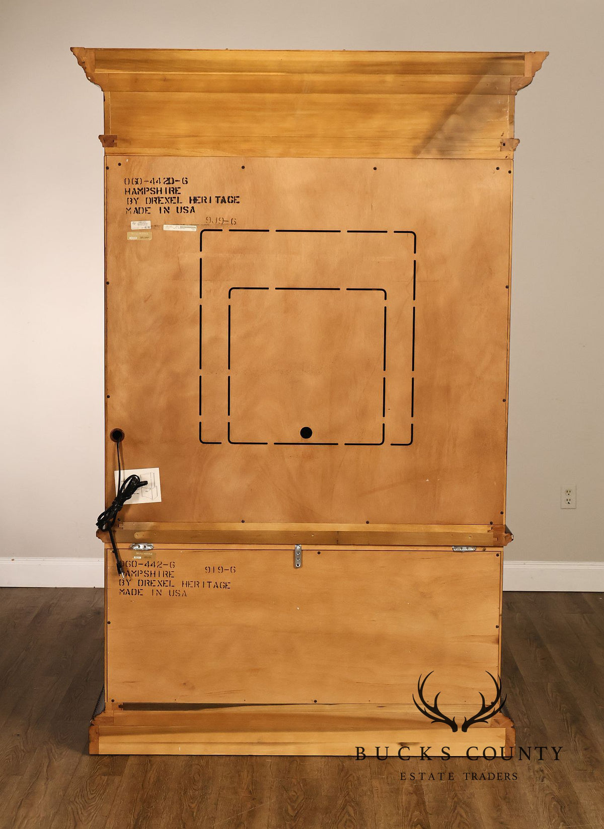 Drexel Heritage Hampshire Traditional Burl Wood Entertainment Armoire