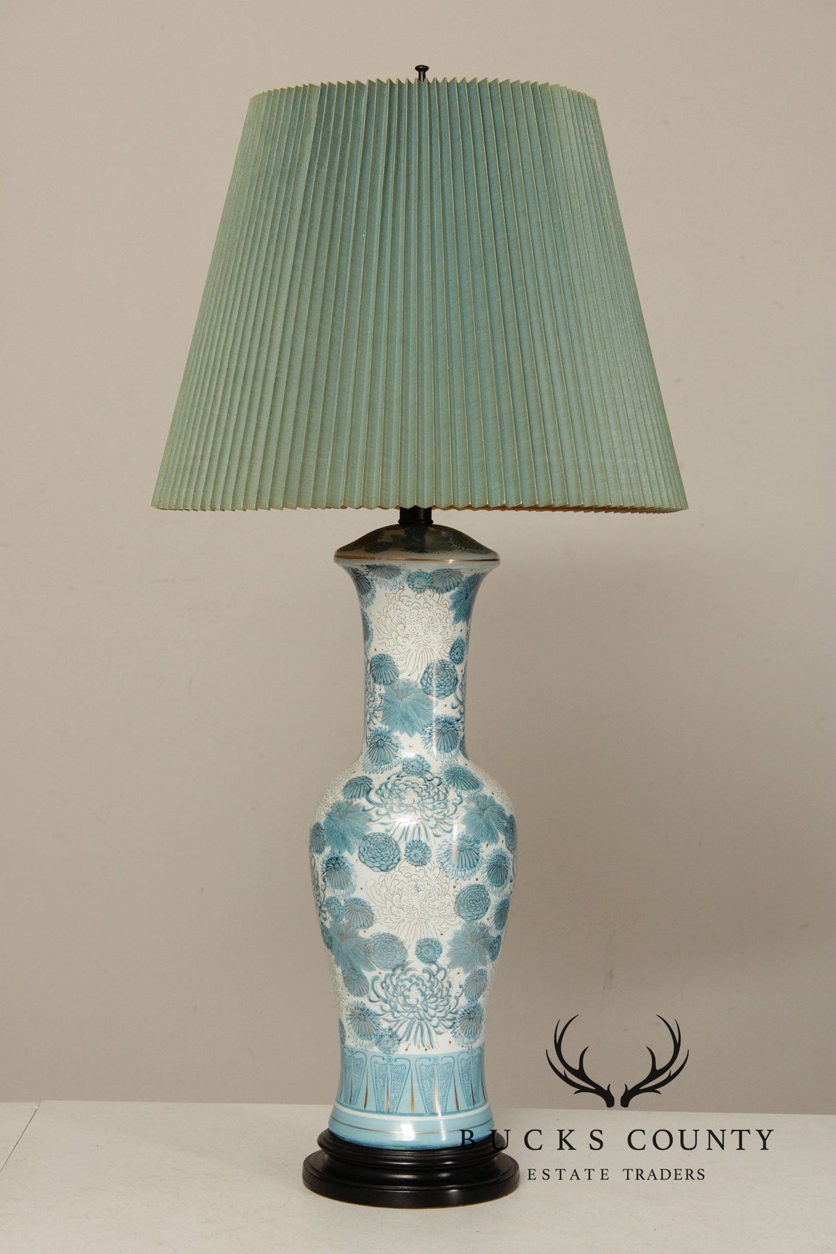 Marbro Lamp Company Asian Style Porcelain Table Lamp