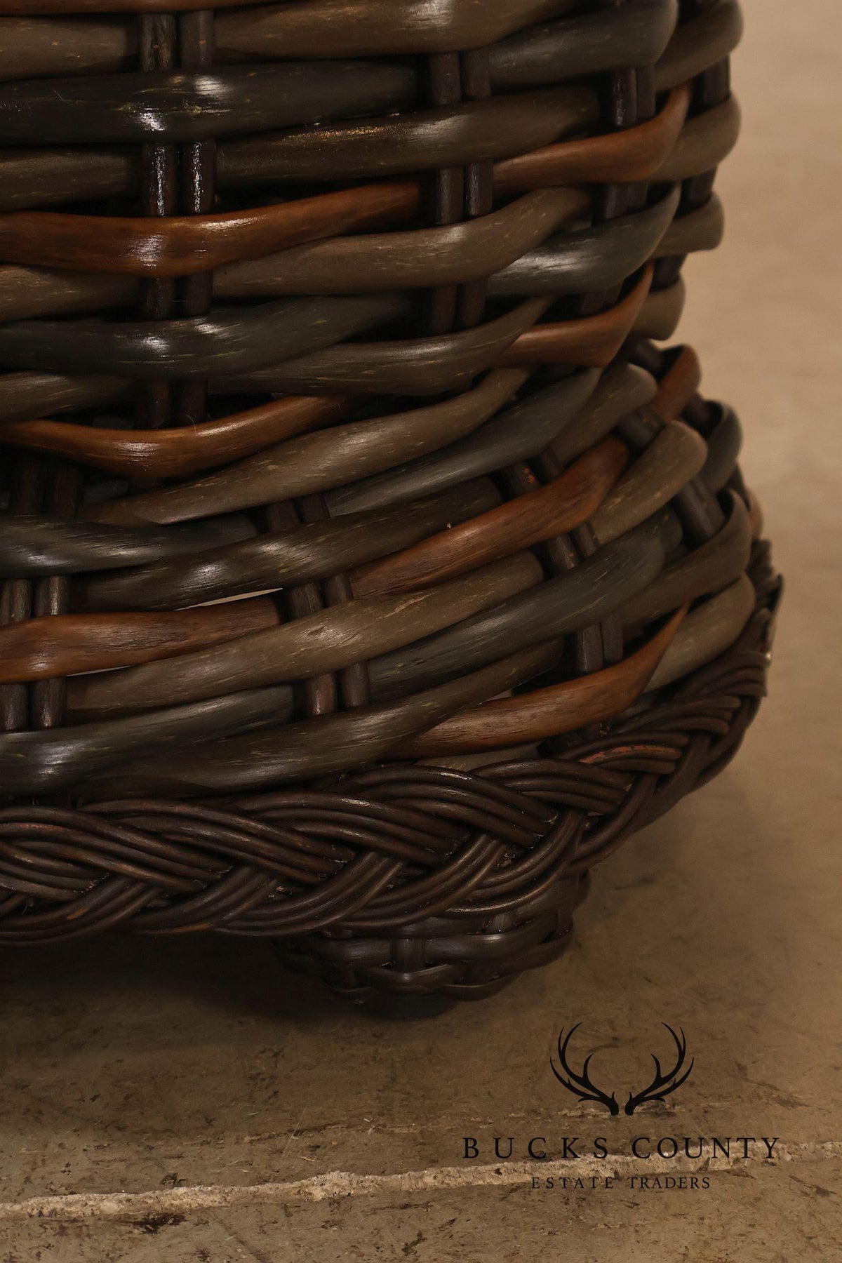 Lane Venture 'South Hampton' Pair of Glass Top Wicker End Tables