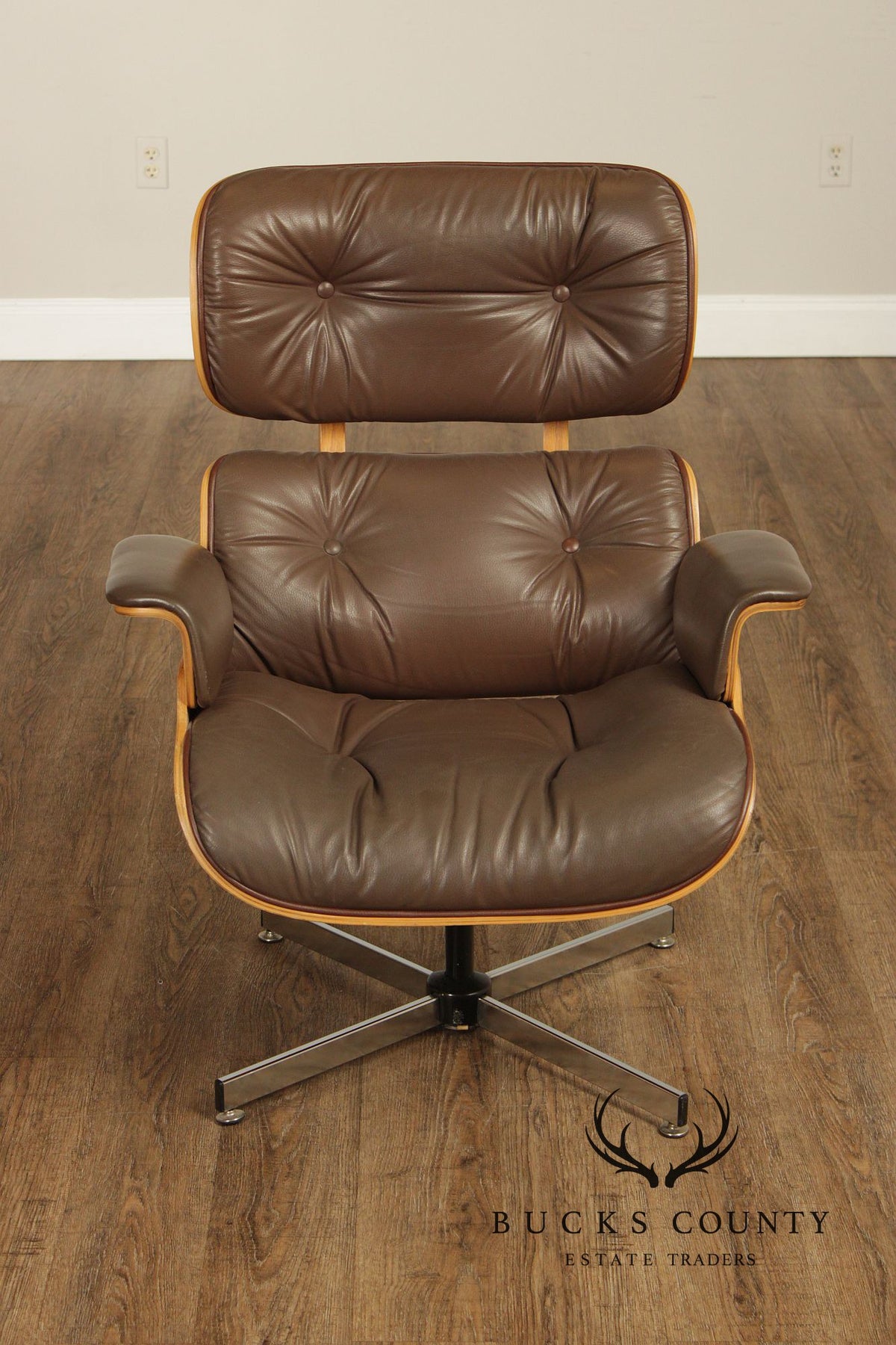 Eames Style Leather Swivel Chair with Ottoman