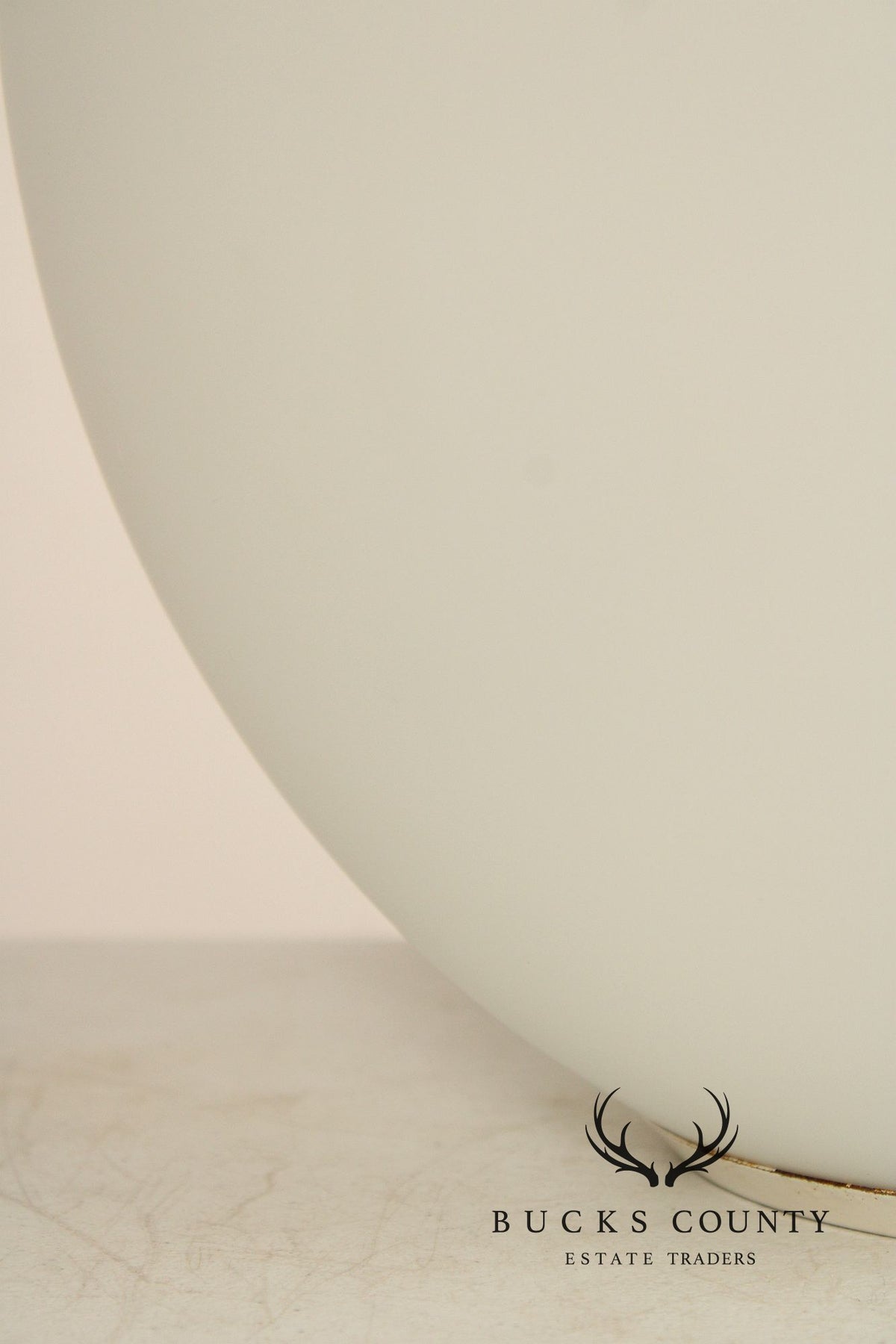 Laurel Lamp Company Mid Century Modern Glass Egg Lamp