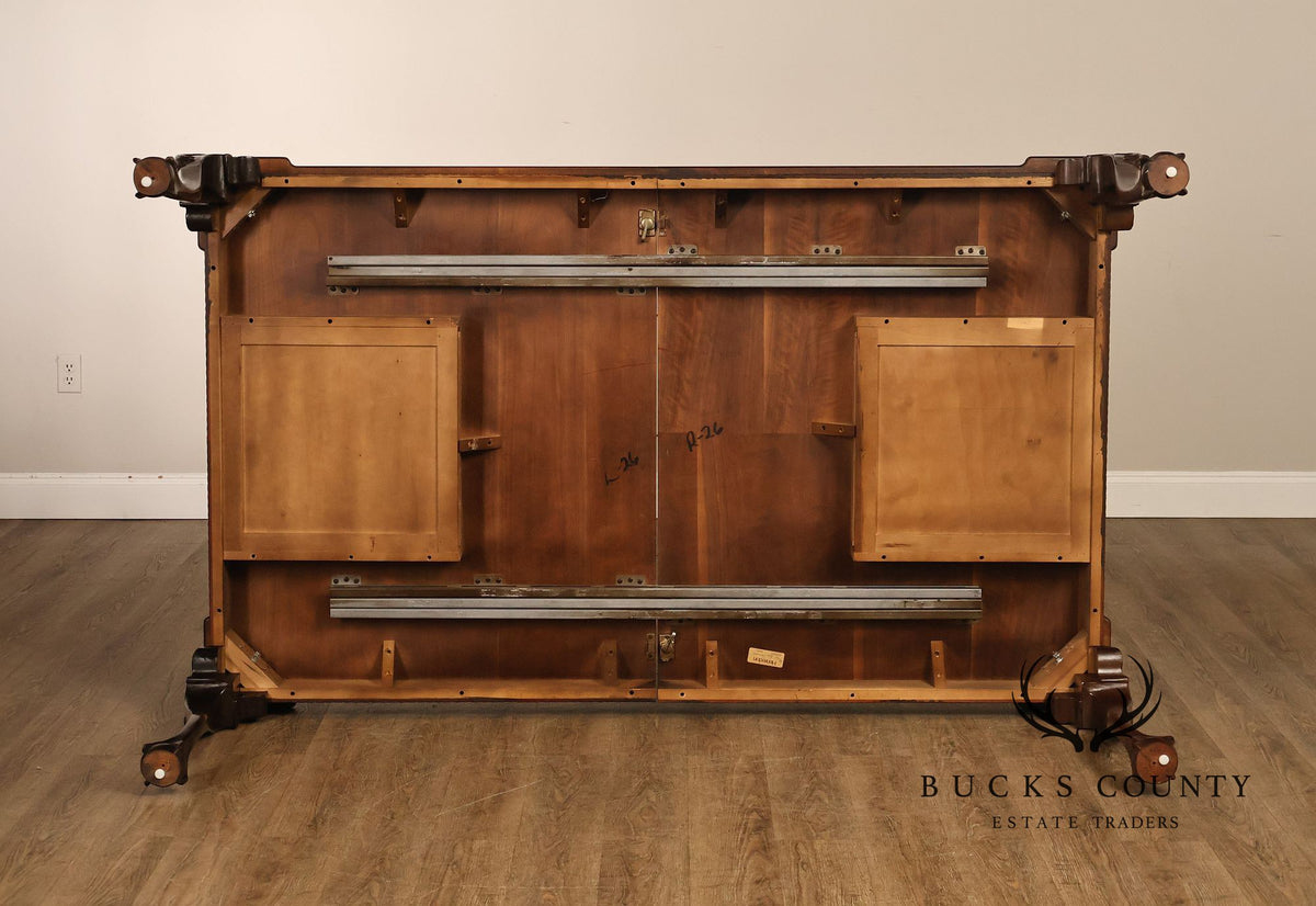 Henredon Rittenhouse Square Collection Chippendale Style Mahogany Expandable Dining Table