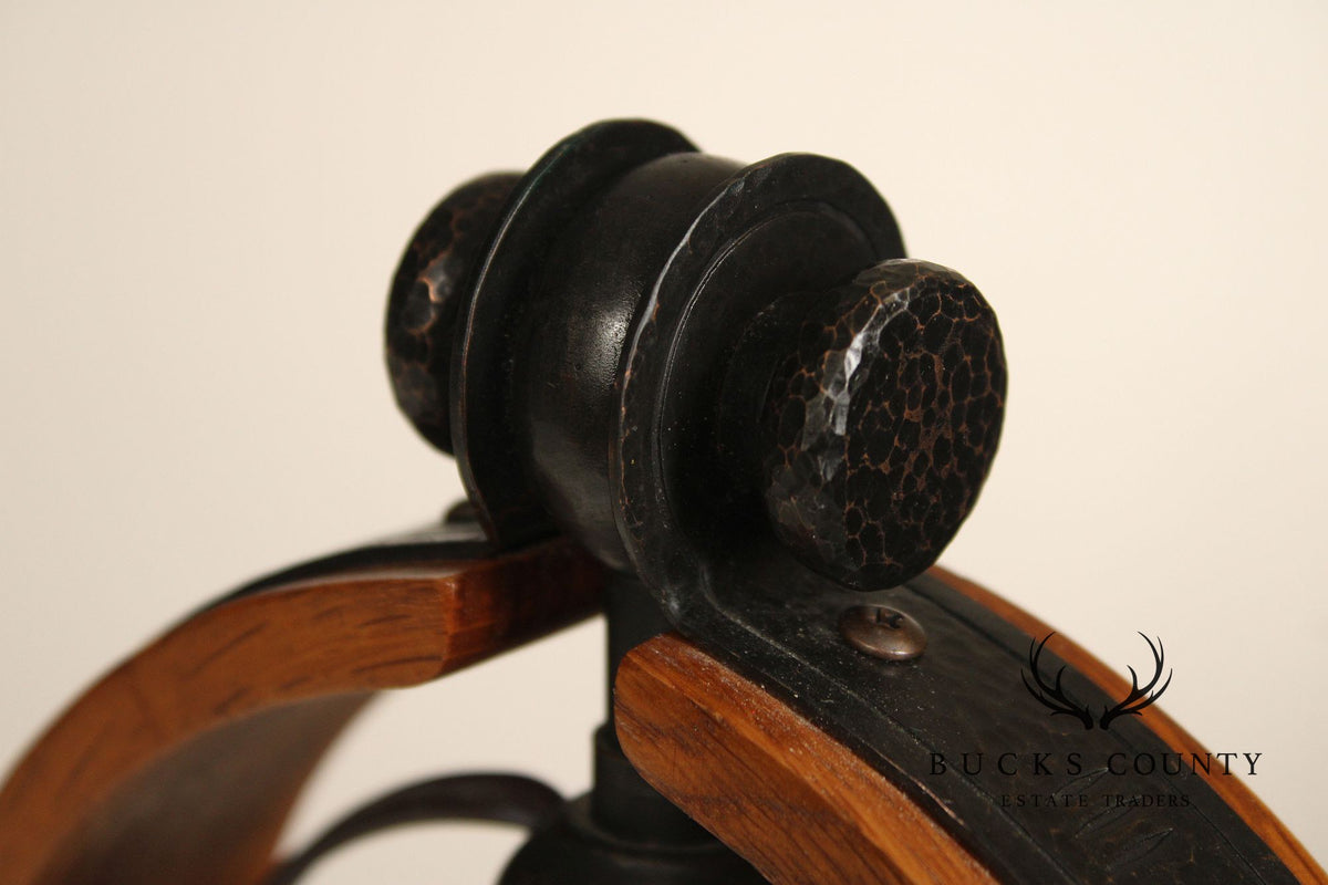 Stickley Mission Collection Oak Table Lamp With Art Glass Shade