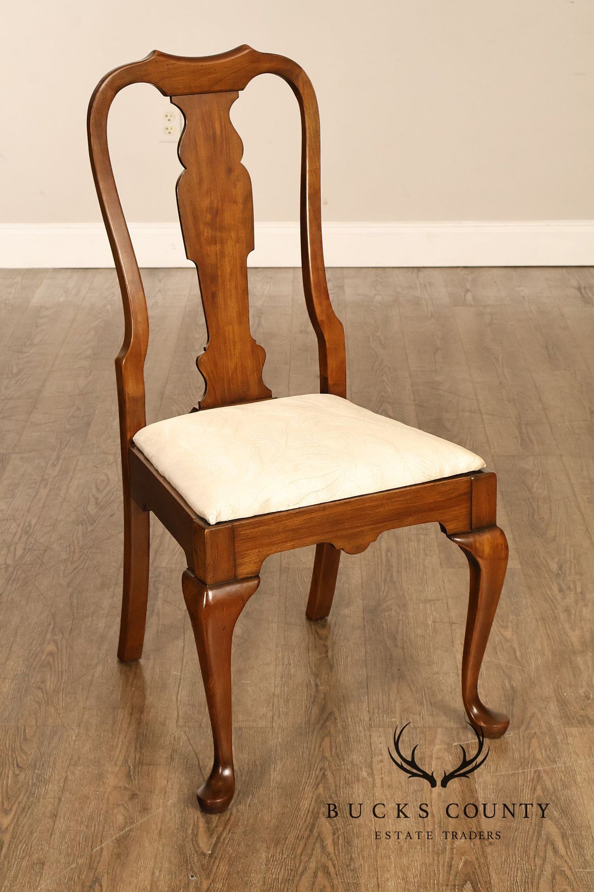 Pennsylvania House Queen Anne Style Set of Six Cherry Dining Chairs