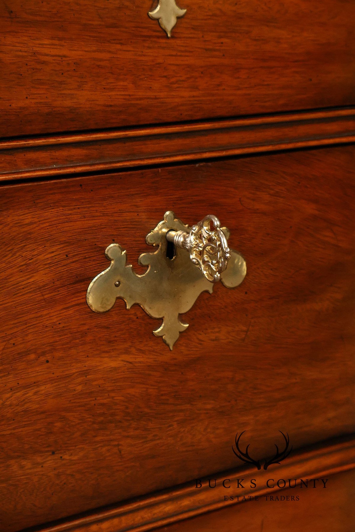 Kindel Chippendale Style Mahogany Block-Front Chest Of Drawers
