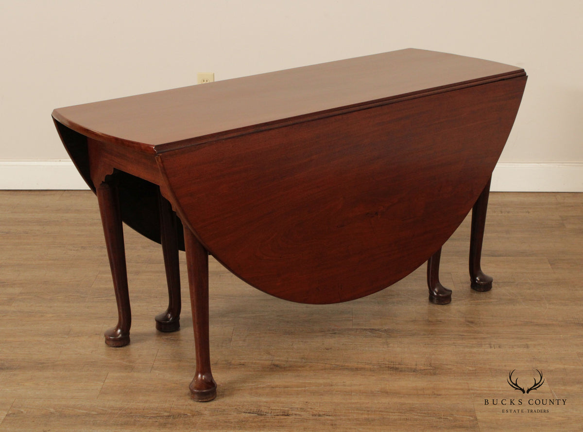 Antique Queen Anne Style Mahogany Gate-Leg Drop-Leaf Dining Table