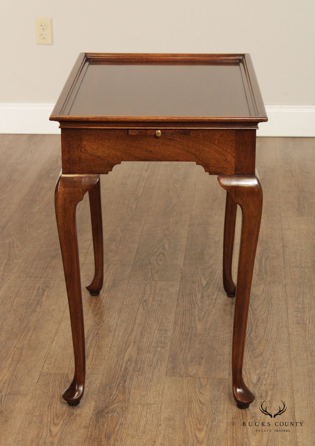 Kindel Queen Anne Style Mahogany Tea Table