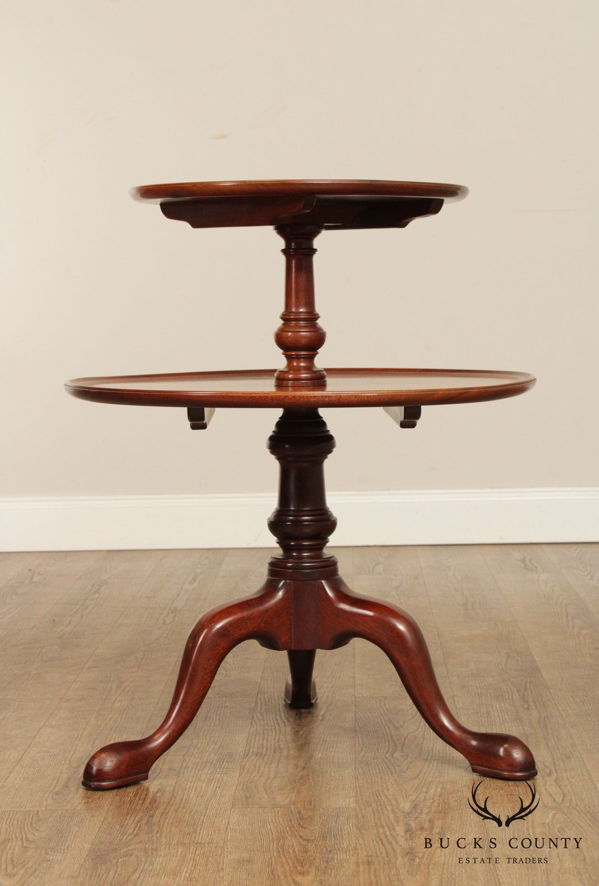 Kittinger Mahogany Queen Anne 2 Tier Dumbwaiter Side Table