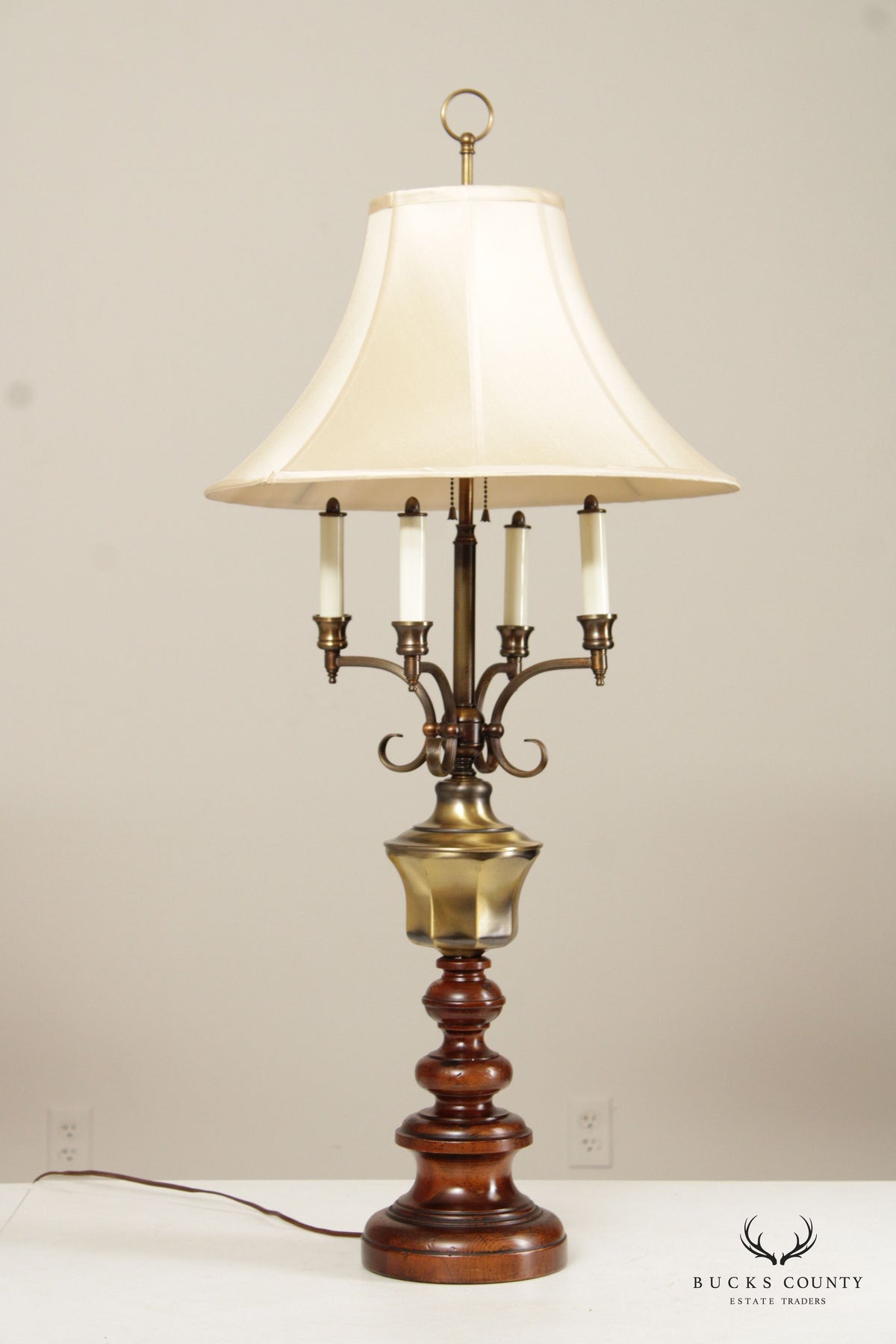 KNOB CREEK PAIR OF BRASS AND TURNED WOOD VINTAGE TABLE LAMPS