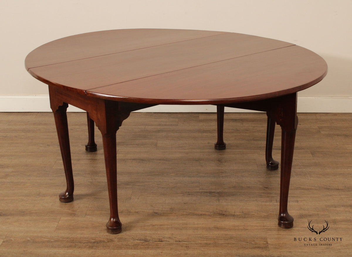 Antique Queen Anne Style Mahogany Gate-Leg Drop-Leaf Dining Table