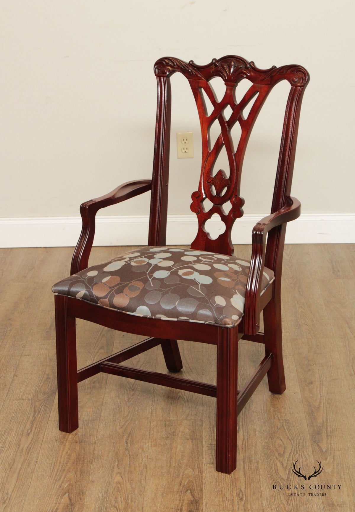 Thomasville Chippendale Style Set of Eight Carved Mahogany Dining Chairs