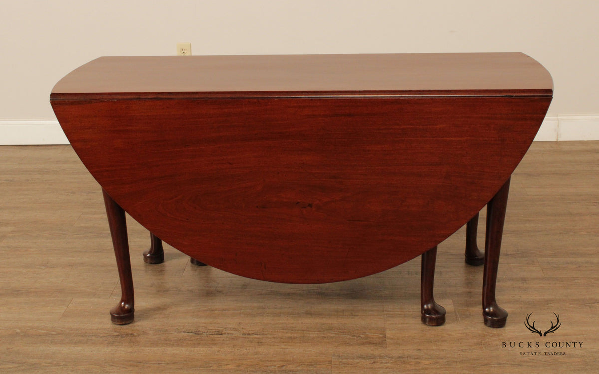 Antique Queen Anne Style Mahogany Gate-Leg Drop-Leaf Dining Table