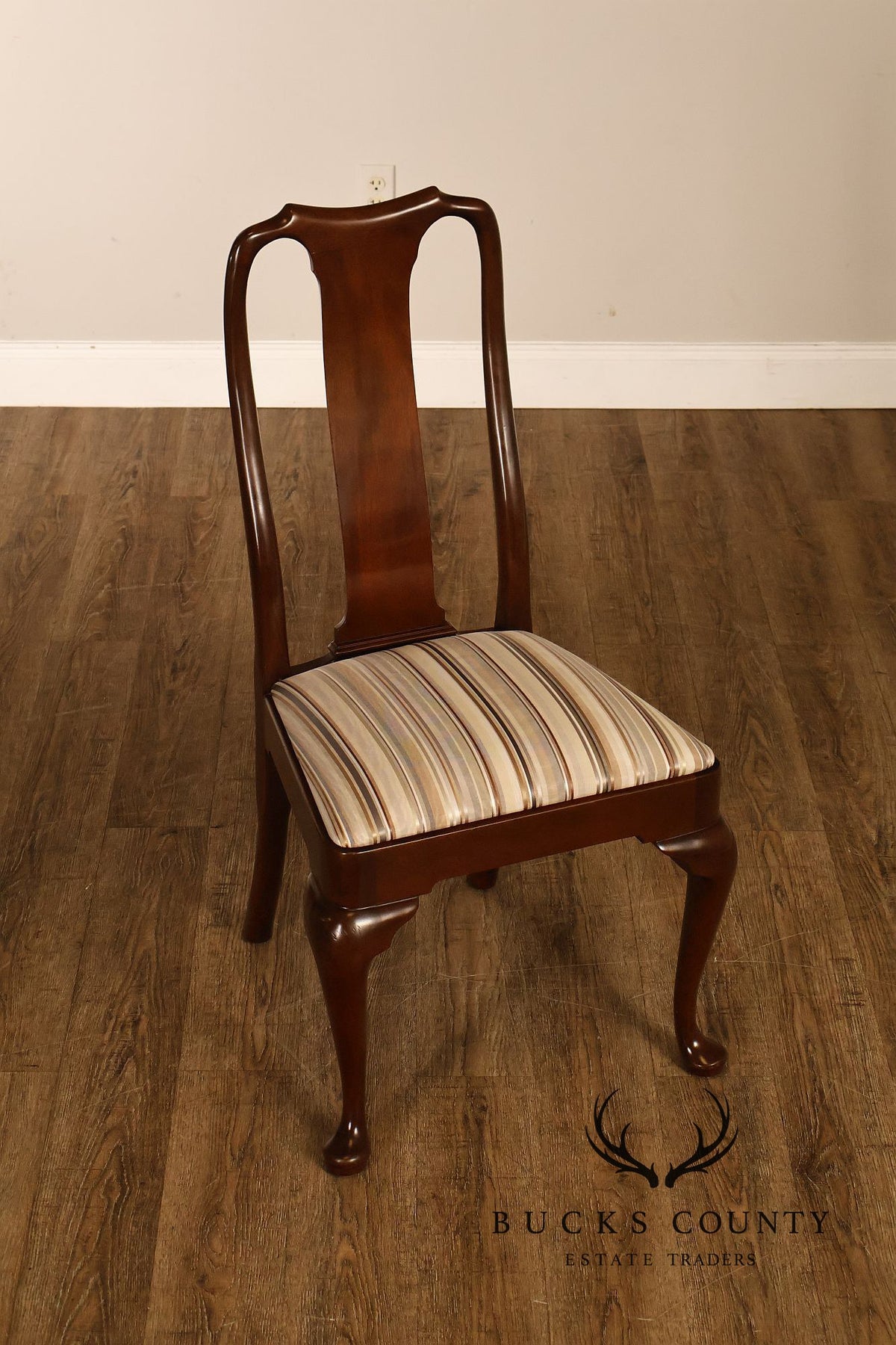Kittinger Queen Anne Style Set of Six Mahogany Dining Chairs