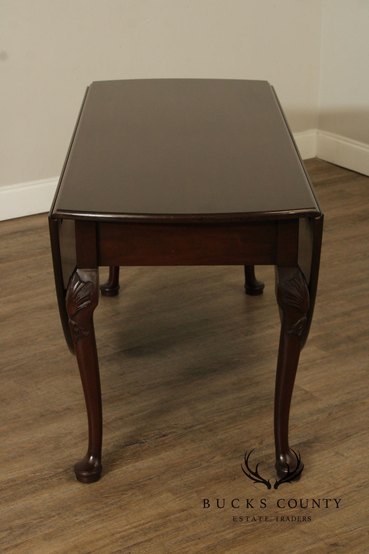Kittinger Colonial Williamsburg Mahogany Drop Leaf Dining Table