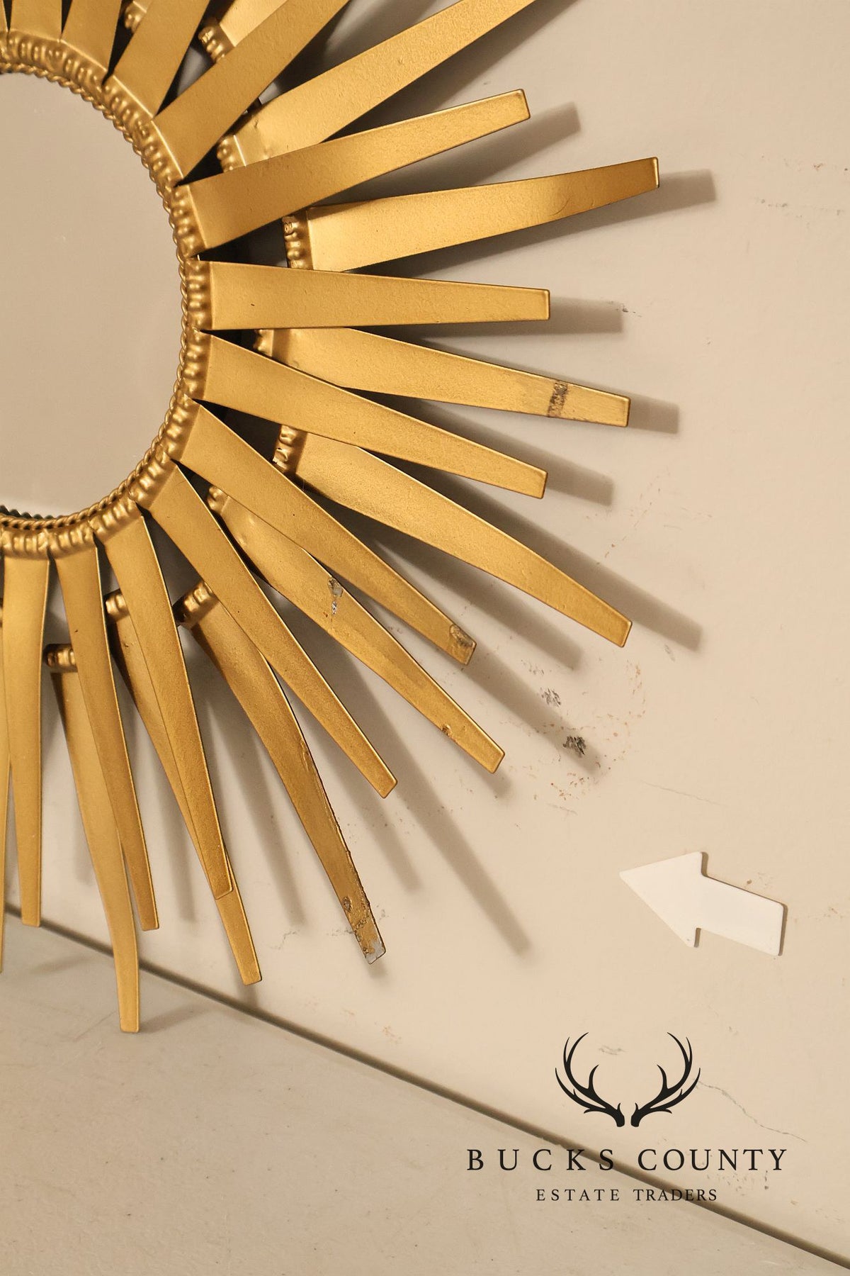 Mid Century Modern Style Sunburst Accent Mirror