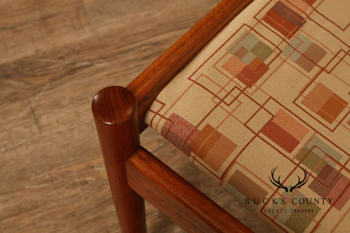Danish Modern Set Of Eight Compatible Teak Dining Chairs