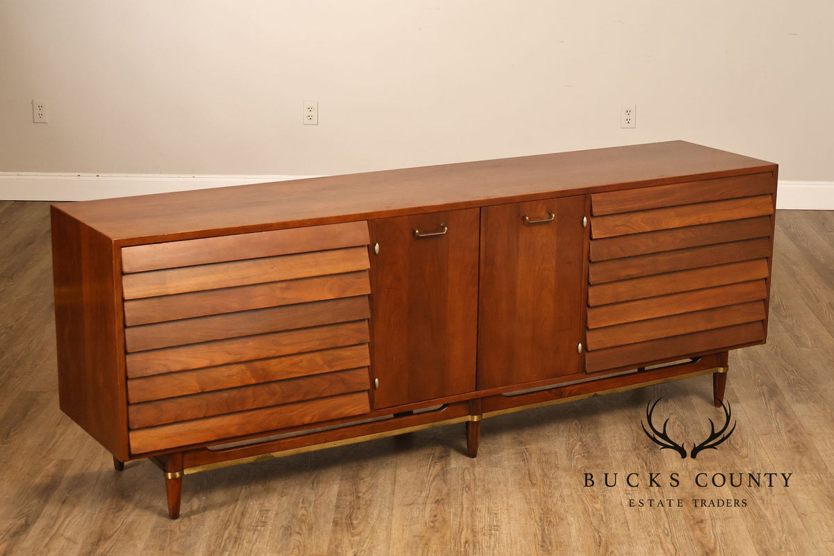 Merton Gershun For American Of Martinsville Mid Century Modern Walnut Lowboy Dresser