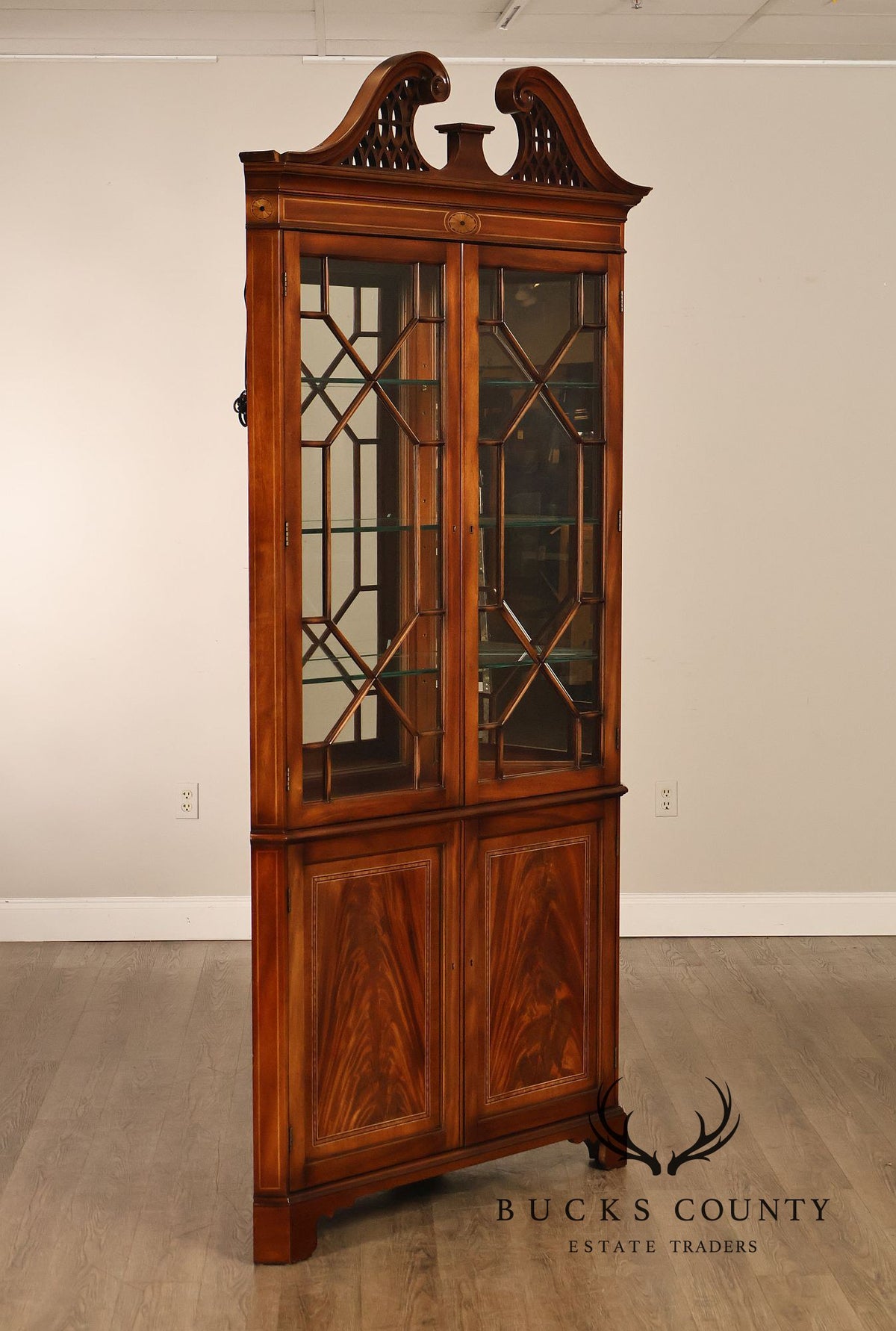 Georgian Style Lighted Mahogany Corner Cabinet