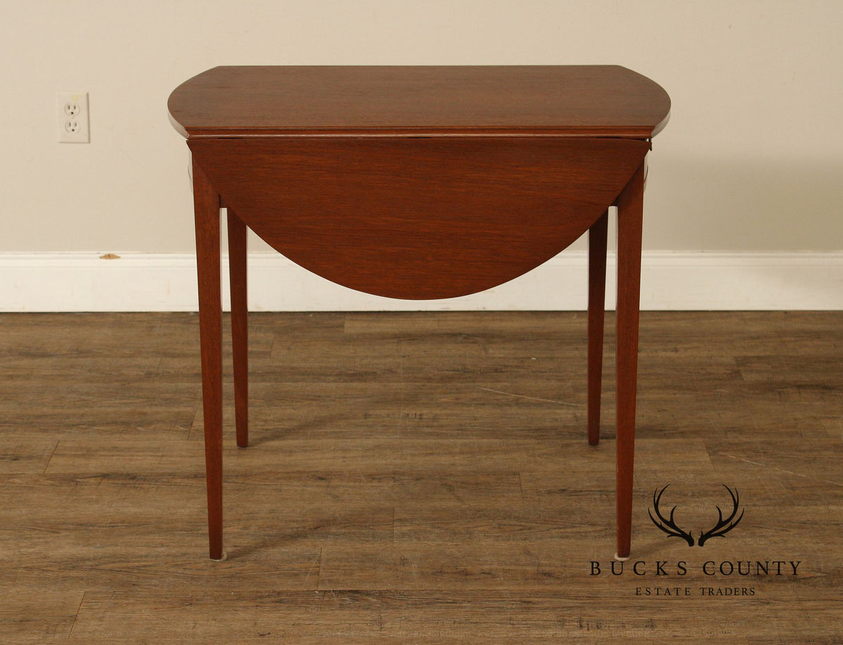 Kittinger 'Gainesborough' Mahogany Pembroke Table