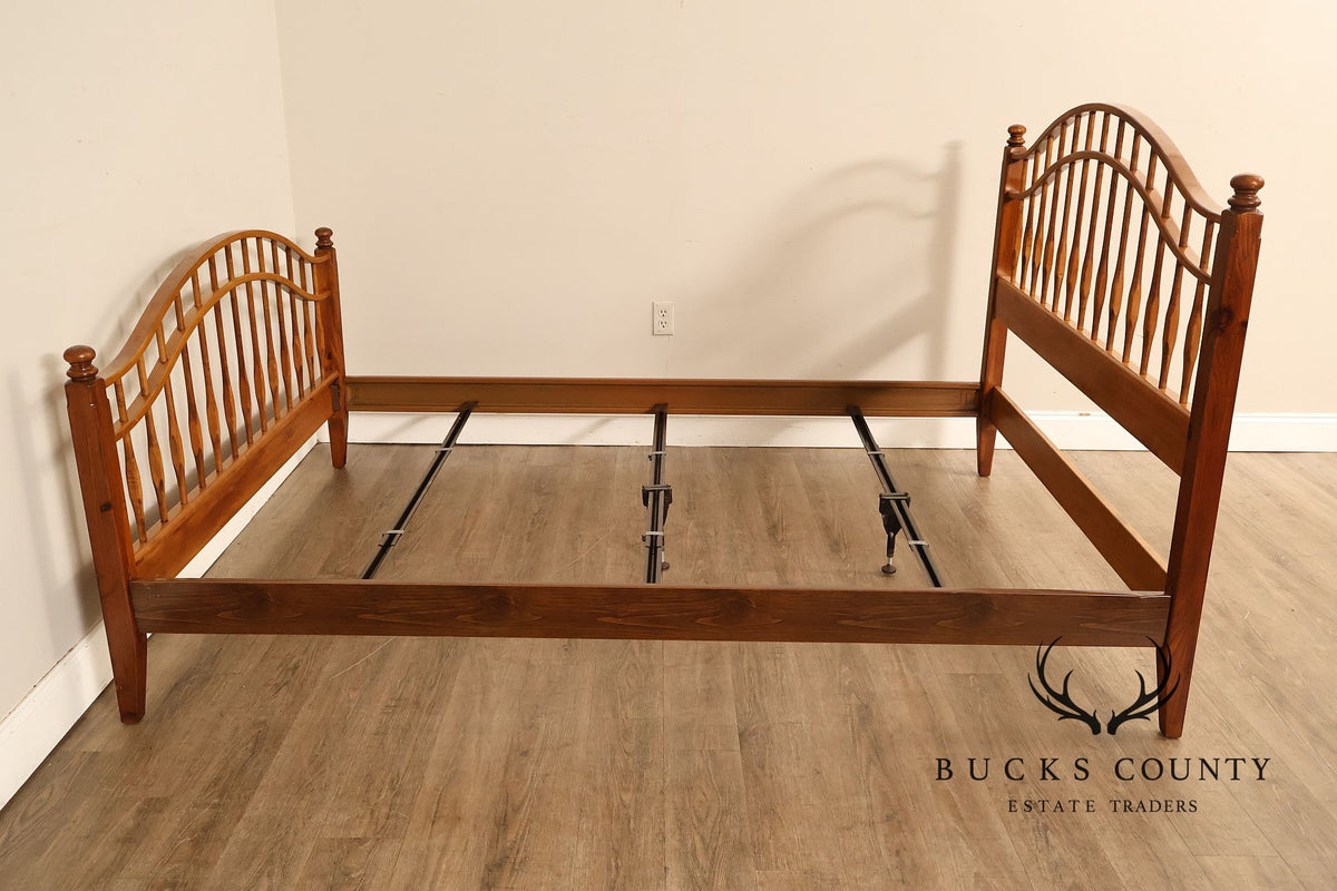 Ethan Allen 'Country Crossings' Queen Size Windsor Bed