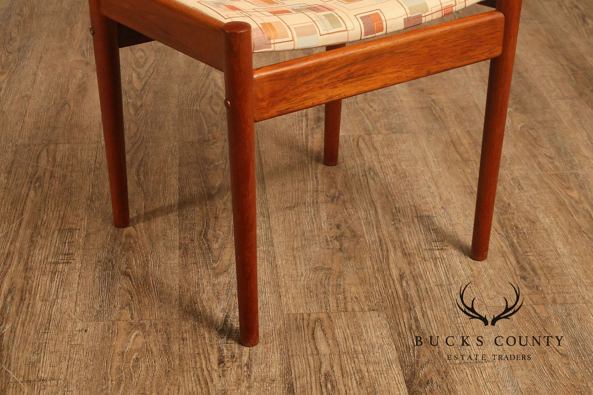 Danish Modern Set Of Eight Compatible Teak Dining Chairs